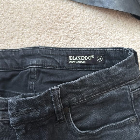 Unique blank nyc jeans - Picture 3 of 3